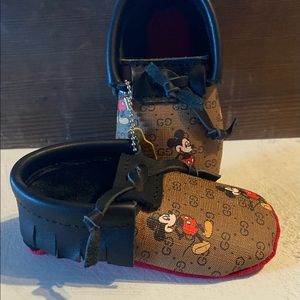 Gucci baby moccasins size 4